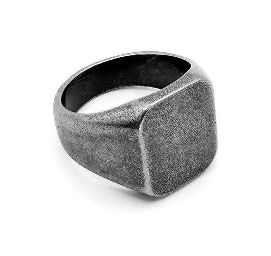 MONOLITH RING