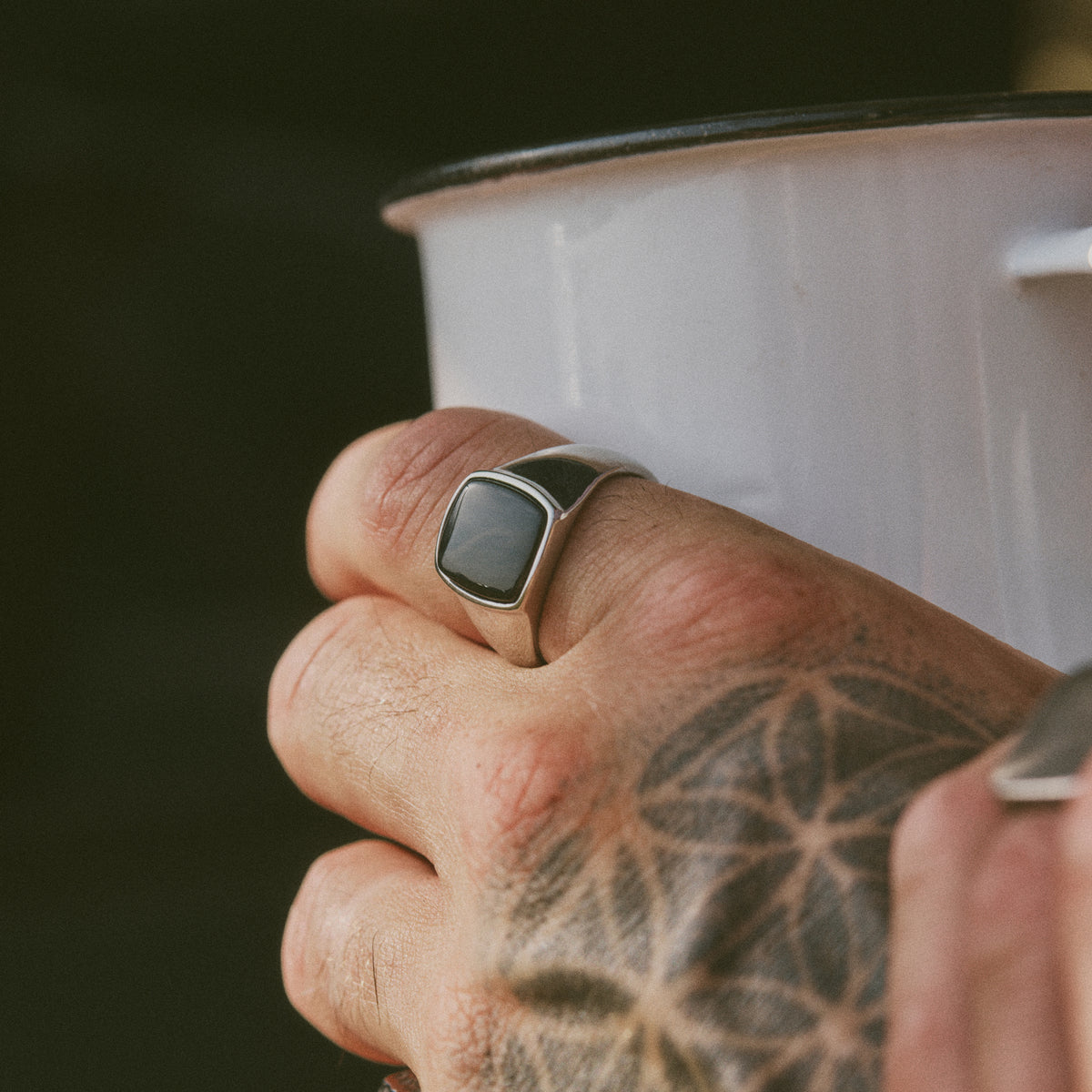 BLACK OUTLIER SIGNET RING