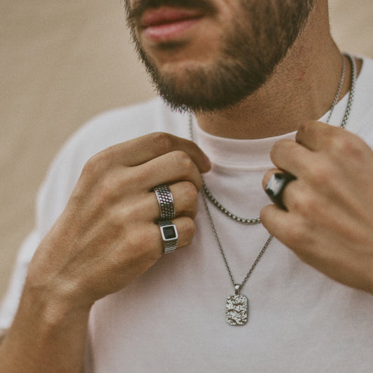 COGNOMEN PENDANT