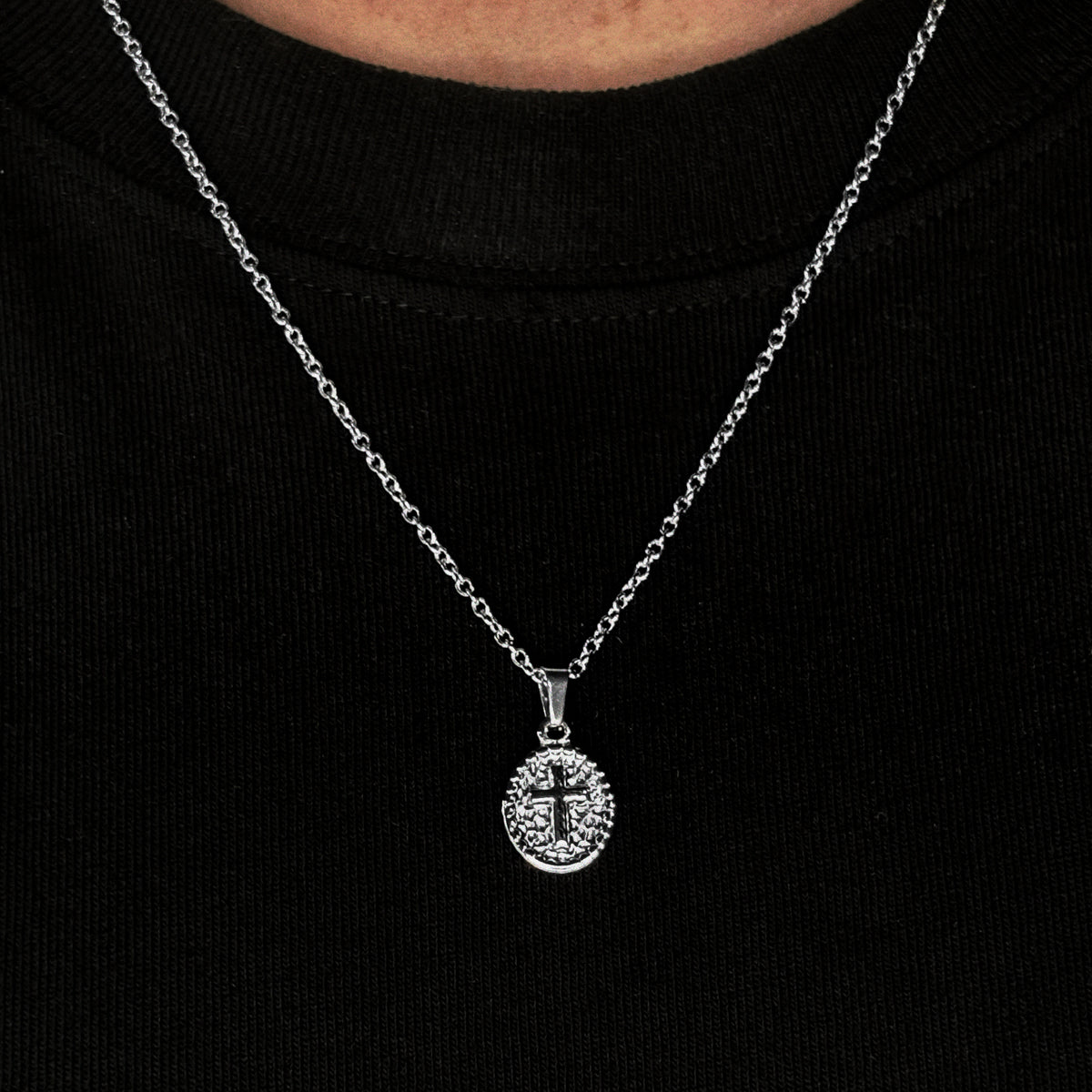 OVAL CROSS PENDANT