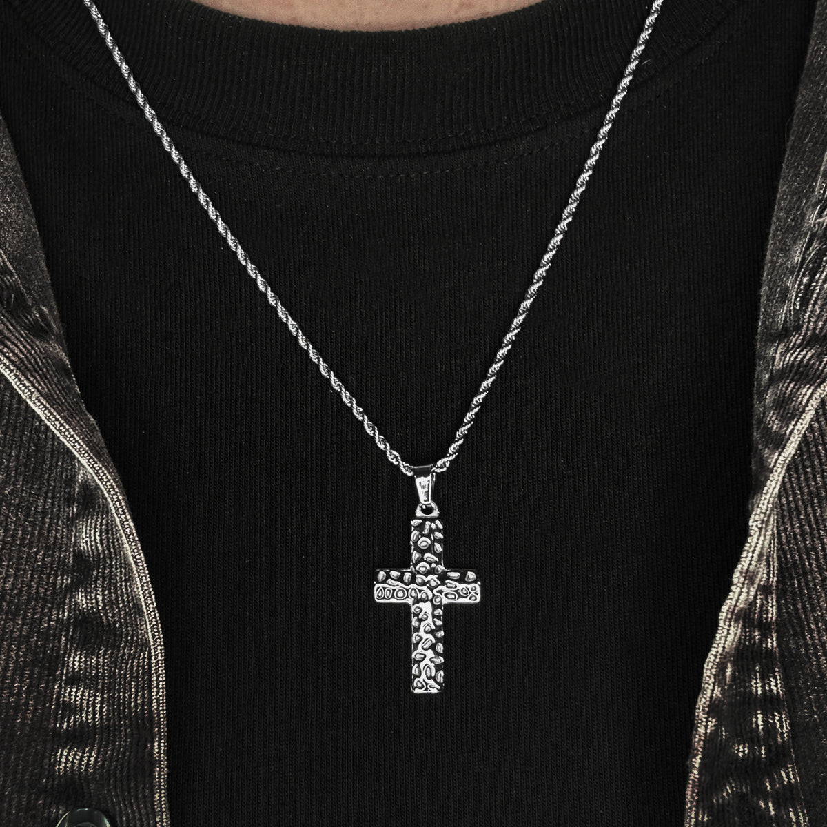FEARLESS FAITH PENDANT